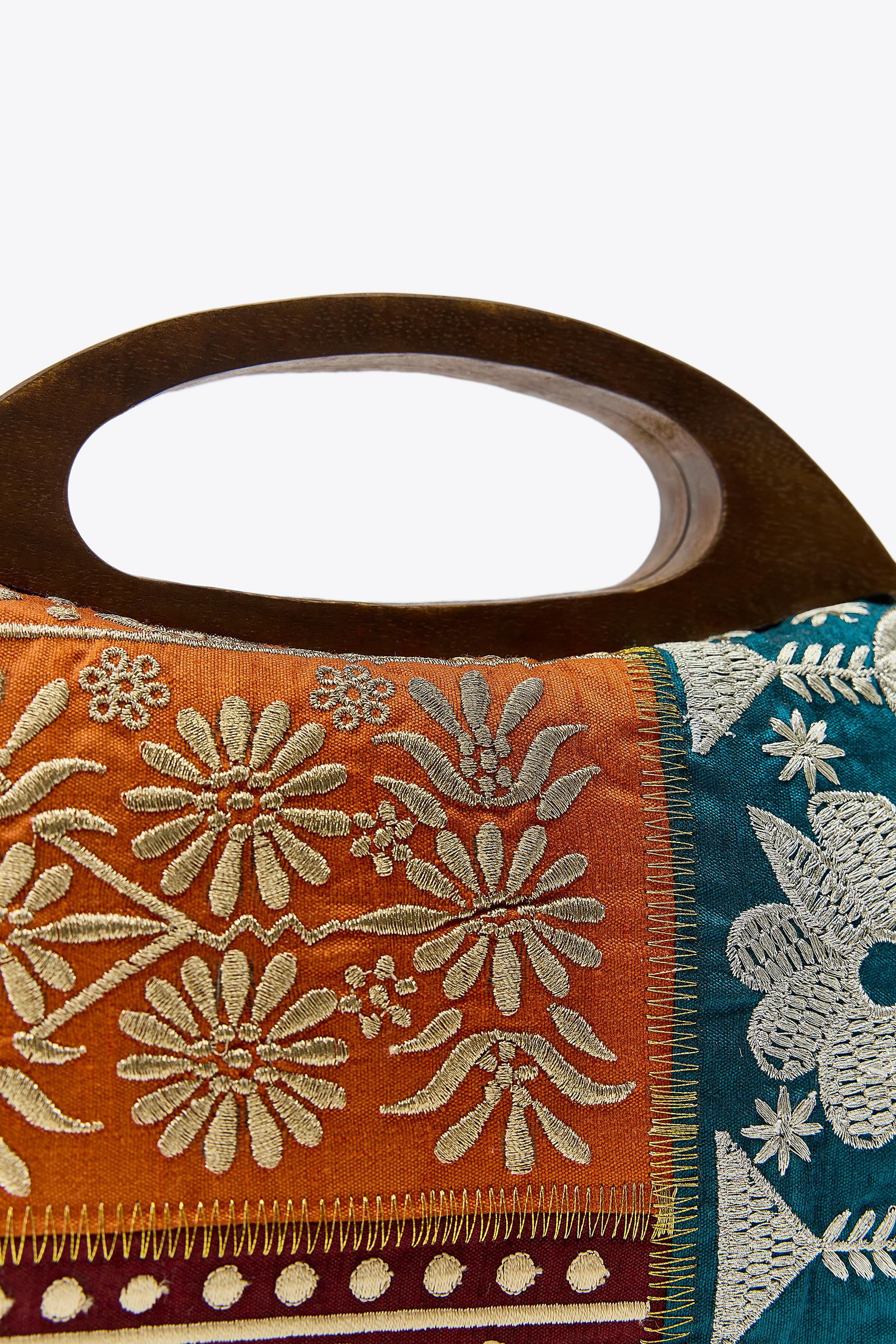 EMBROIDERED WOODEN BOX BAG